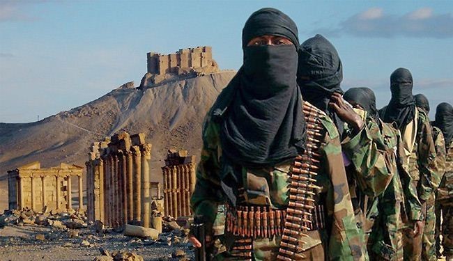 داعش غیرنظامیان را در تدمر اعدام می کند