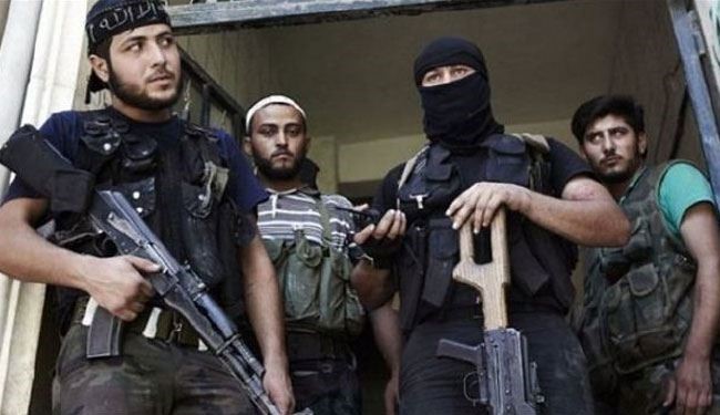 مبارز سریانی، تروریست داعش را سر برید
