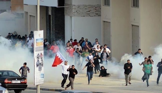 انتقاد از موضع انگليس درحمايت از حكومت بحرين