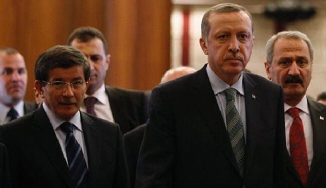 اردوغان يقبل استقالة اوغلو ويكلفه تصريف الاعمال