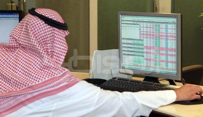 إذا كنت في السعودية.. احذر من تصوير أي مسؤول