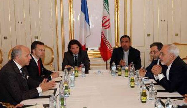ظریف یلتقي نظیره الفرنسي في فیینا