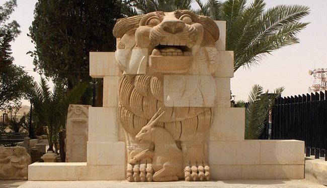 تخریب مجسمه باستانی شهر تدمر + عکس