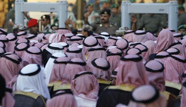 خطیب اماراتی: مبلّغان وهابی در تشکیل داعش دست دارند
