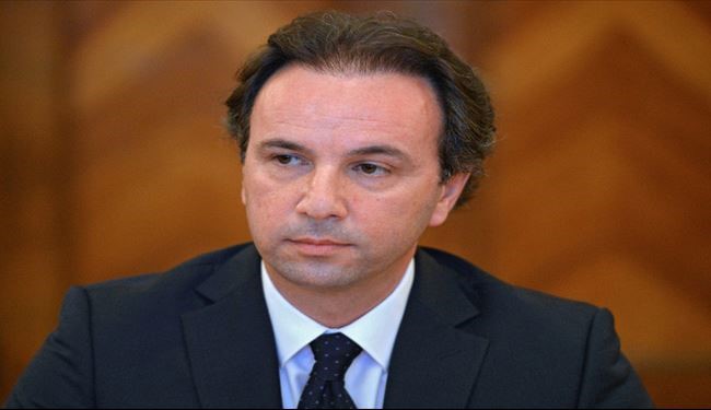 رئیس مخالفان خارج نشین سوریه: درباره اسد صحبت نکردیم