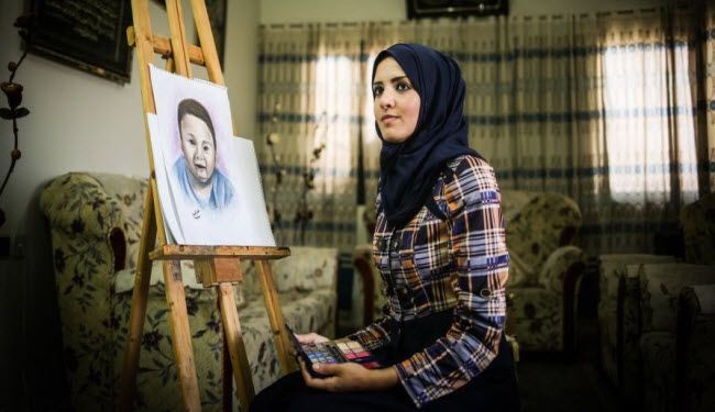 صور/ فنانة ترسم الشهيد دوابشة بمساحيق التجميل