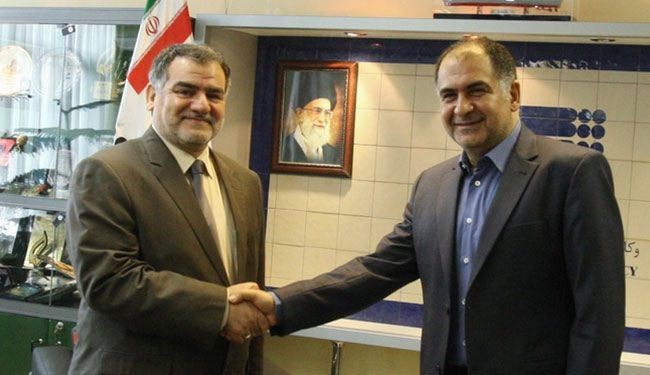 الأناضول تحتفل ببثها الفارسي من طهران