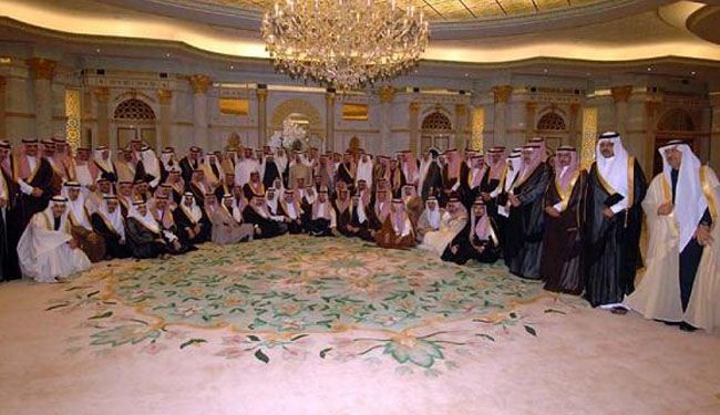 نذير عاجل لكل #آل_سعود ... عزل الملك وولاة عهده