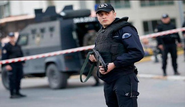 مقتل شرطيين؛ وتركيا تمنع التجول في ولاية شرناق
