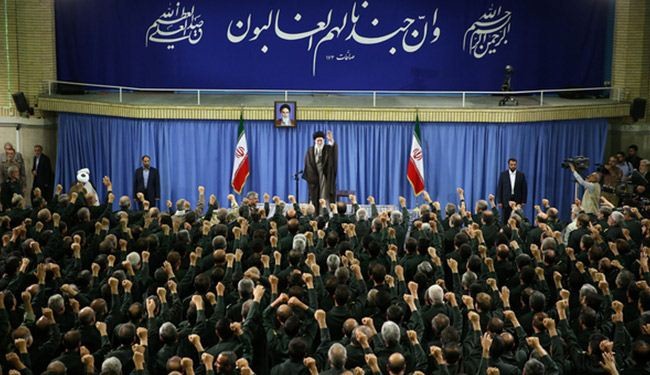 آية الله خامنئي: تغلغل العدو يشكل اليوم اكبر التهديدات لايران