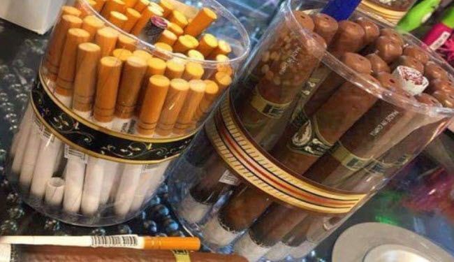 ماذا قال الاساتذة عن بيع أقلام بأشكال سجائر؟!
