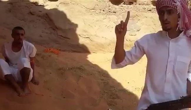 سعودي يبايع 