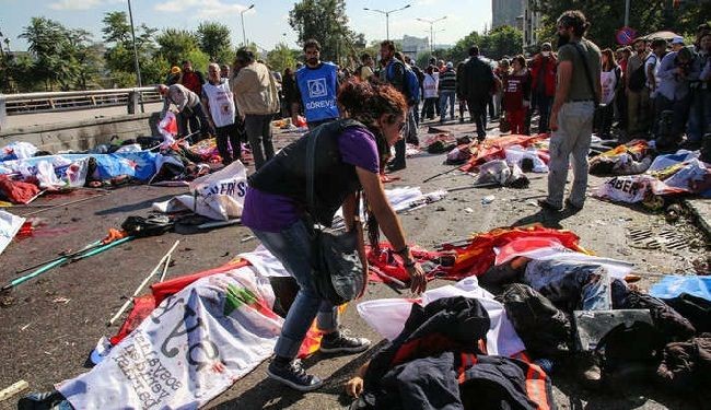 تركيا.. اجتماع أمني برئاسة داوود أوغلو على خلفية انفجاري أنقرة