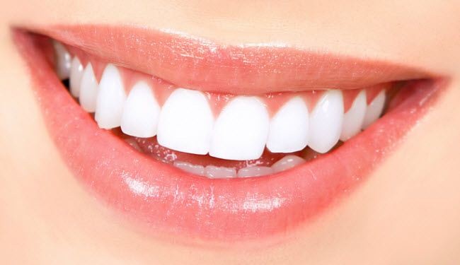 ما هي الفاكهة التي تقضي نهائياً على تسوس الأسنان؟