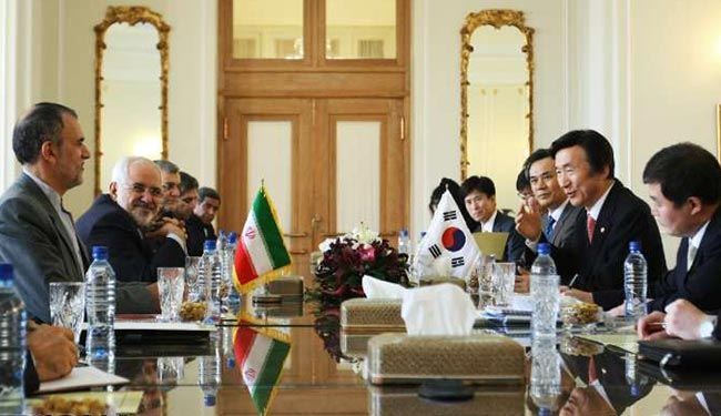 ظریف: ازمتا سوریا والیمن تسویان سیاسیا