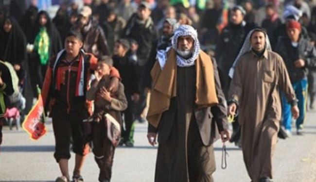 الحشد الشعبي يشارك بتنظيف طرق زوار الأربعين