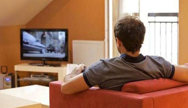 لمن هم في سن البلوغ ... احذروا التلفاز