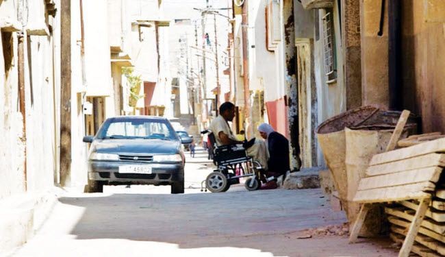 مخيم البقعة في الاردن يحتج بالمولوتوف والحجارة والسبب؟