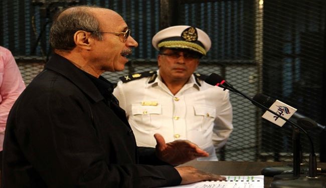 القضاء المصري يؤجل محاكمة العادلي ويمنعه من السفر