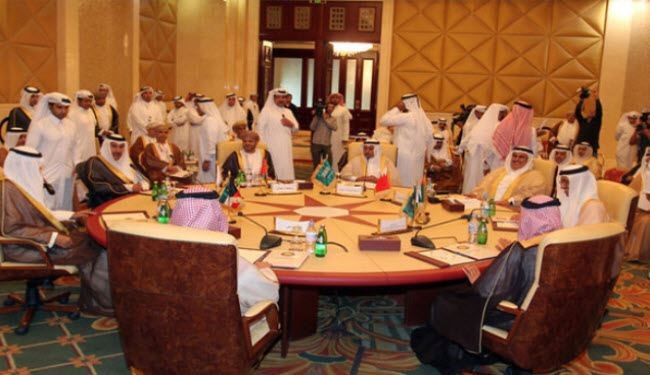 مجلس التعاون يؤيد وقف المساعدات السعودية للبنان ويبرر ..