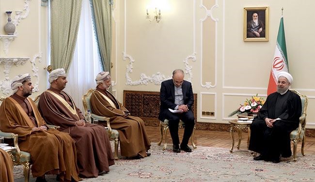 الرئيس روحاني يصف العلاقات الايرانية العمانية بالاستراتيجية