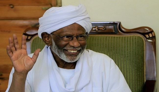 السودان.. وفاة المفكر الإسلامي المعارض حسن الترابي