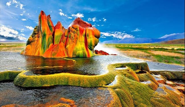 تصاویر دیدنی از عجیب ترین آب گرم دنیا در ایالت نوادای آمریکا