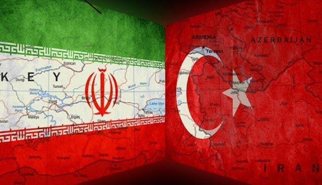 ايران تحذر مواطنيها من التواجد في الاماكن المزدحمة بتركيا