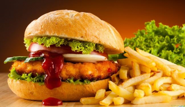 أطعمة نتناولها يومياً تدمر المخ وتسبب الغباء!