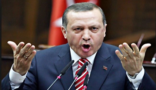 أردوغان يرفع سلاح 