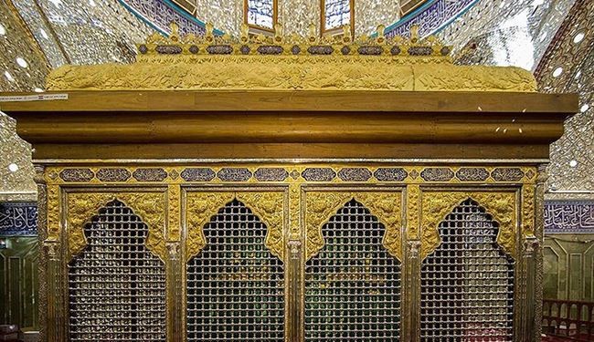 بالصور؛ الانتهاء من تركيب الشباك الجديد لضريح أبي الفضل العباس (ع)