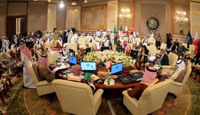 كارتر يدعو الدول العربية في الخليج الفارسي الى انخراط في العراق