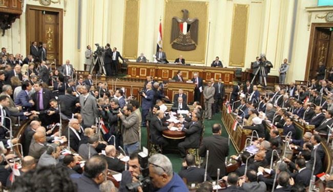 رای پارلمان مصر به دولت جدید پشت درهای بسته