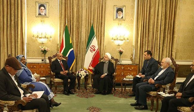 ايران وجنوب افريقيا توقعان على ثماني وثائق للتعاون المشترك