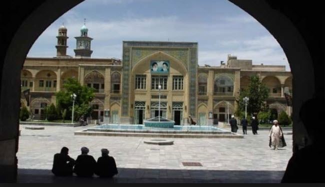 اقامة دورات تعليم اللغة العبرية في الحوزة العلمية بقم