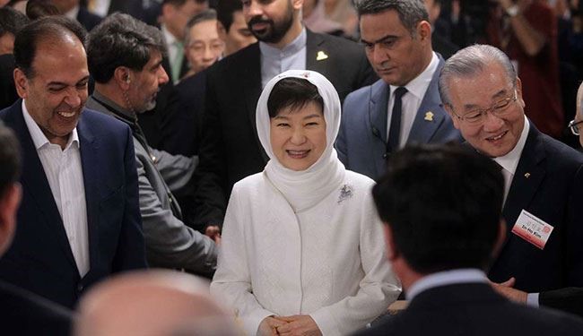 ايران وكوريا الجنوبية توقّعان 13 مذكرة تفاهم للتعاون