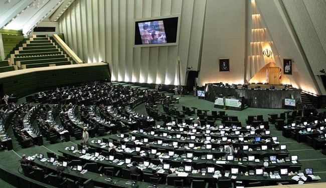 برلماني ايراني يدعو لاستعادة حقوق الشعب الايراني