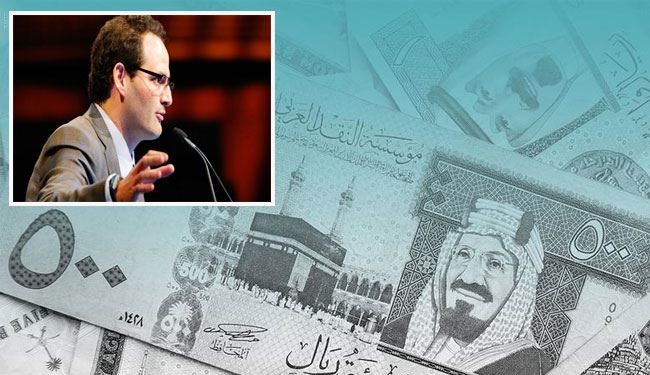 أشهر خبير اقتصادي عالمي: السعودية وجنون بيع 