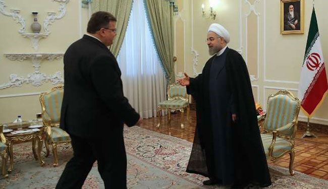 روحاني : يجب الوقوف بوجه الدول الداعمة للارهاب
