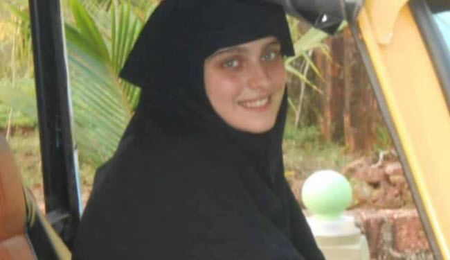 ابنة سياسي ايطالي بارز تعتنق الاسلام وتترك ايطاليا