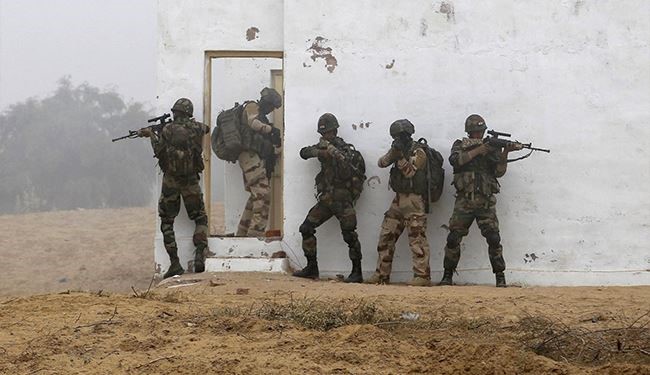 قوات فرنسية خاصة تقدم مشورة لـ