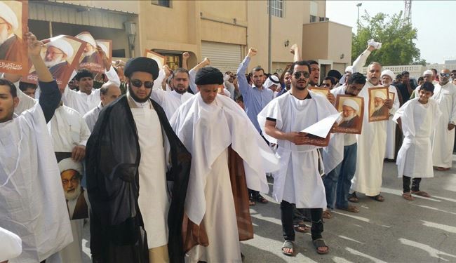 بالصور.. البحرينيون بأكفانهم: لا نريد وطناً بلا آية الله قاسم