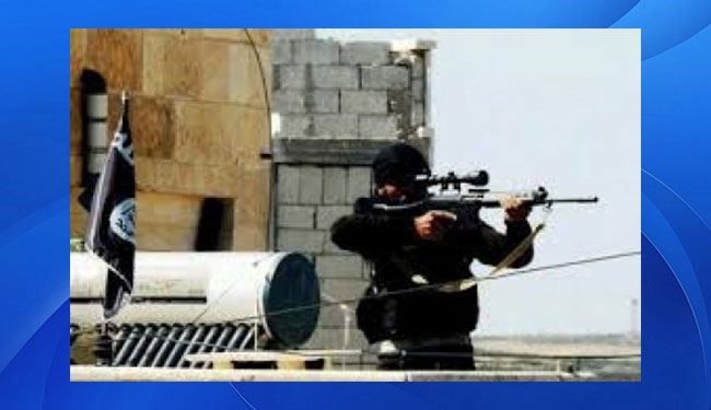 مقتل طفلة رضيعة ووالدتها بنيران 