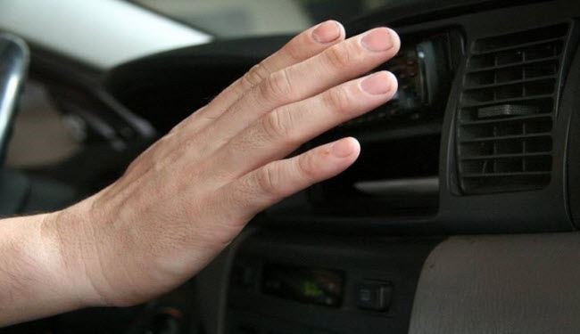 كيف تتخلص من روائح مكيف السيارة الكريهة؟