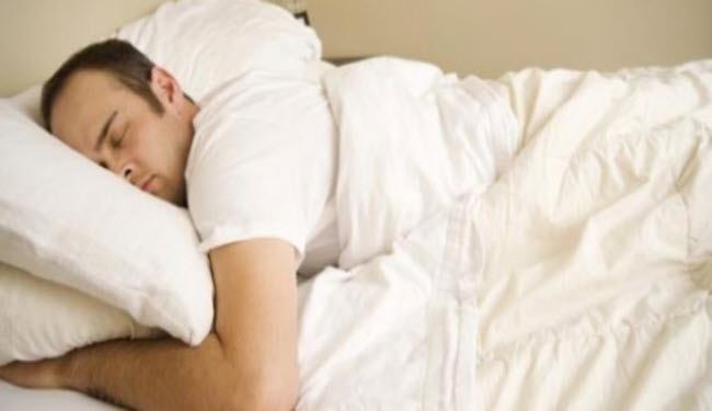 هل أنت ممن ينامون على بطونهم؟!.. اقرأ هذا الخبر