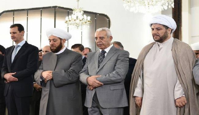 وحدت شیعه و سنی در نماز عید اسد در حمص + عکس