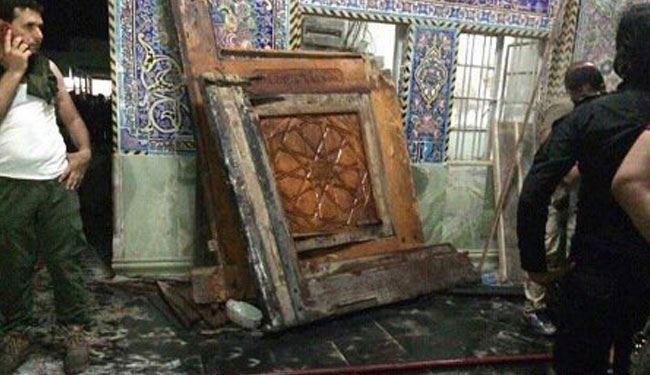 بالصور.. الاضرار التي خلفها الهجوم على مرقد السيد محمد (ع)