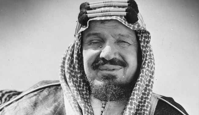 تصاویر نادر از رقص بنیان‌گذار حکومت آل‌سعود در عید فطر
