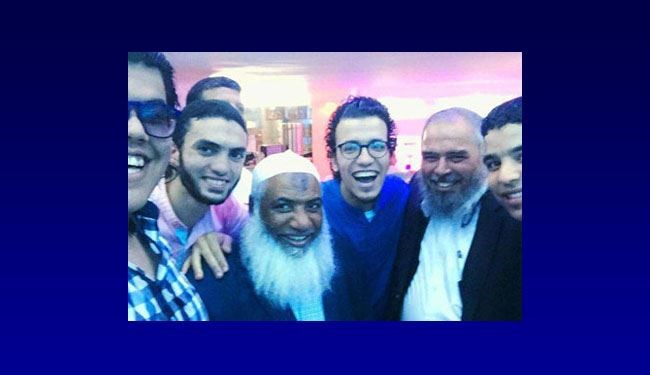 هكذا يتجلى الانفصام في دولة أطلسية تدعم القاعدة