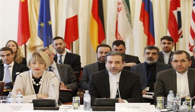 بدء أعمال الاجتماع الرابع للجنة المشترکة للاتفاق النووي في فیینا